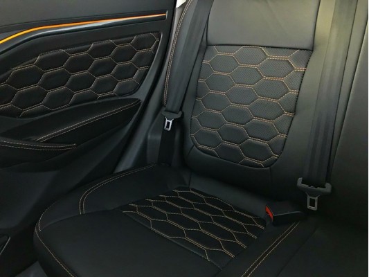 Каркасные авточехлы на Lada Vesta