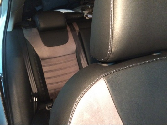 У вас другая модель авто? Каркасные авточехлы пошить сможем!