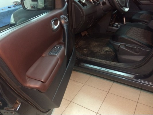 Перетяжка дверных карт Перетяжка дверных карт